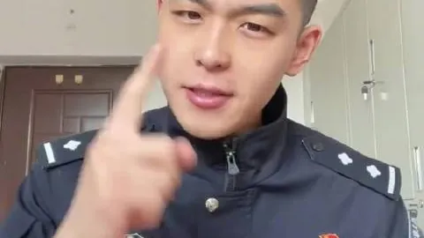 马克西新皇冠平台：球队核心领袖，助力全员融入的主动力量